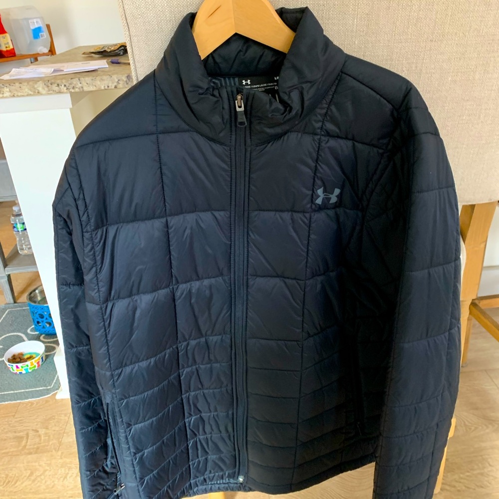 Under Armour puffer Mens L winter coat EUC black